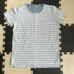 Men’s blue and white American Eagle T-shirt size medium